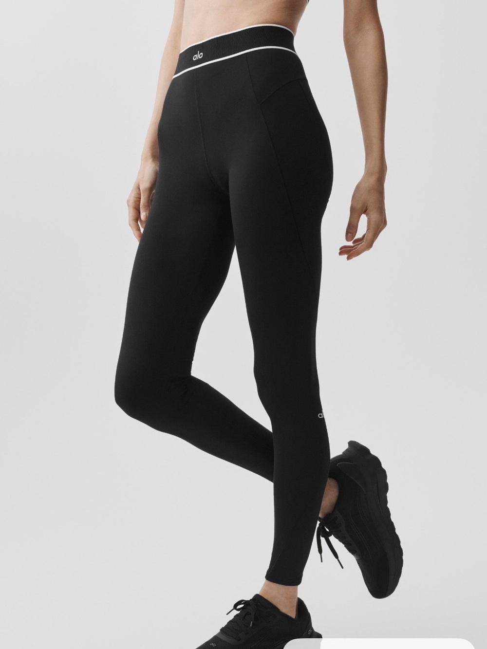 ALO High-Waist Black Leggings